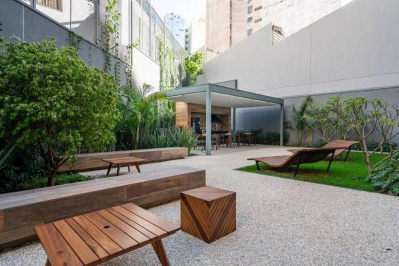 Liberdade Sp A 250M Do Metro Appartement São Paulo Buitenkant foto